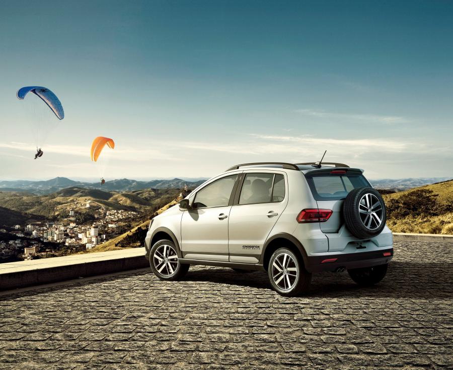  Volkswagen CrossFox Urban White 2016 года  (фото 2 из 3)